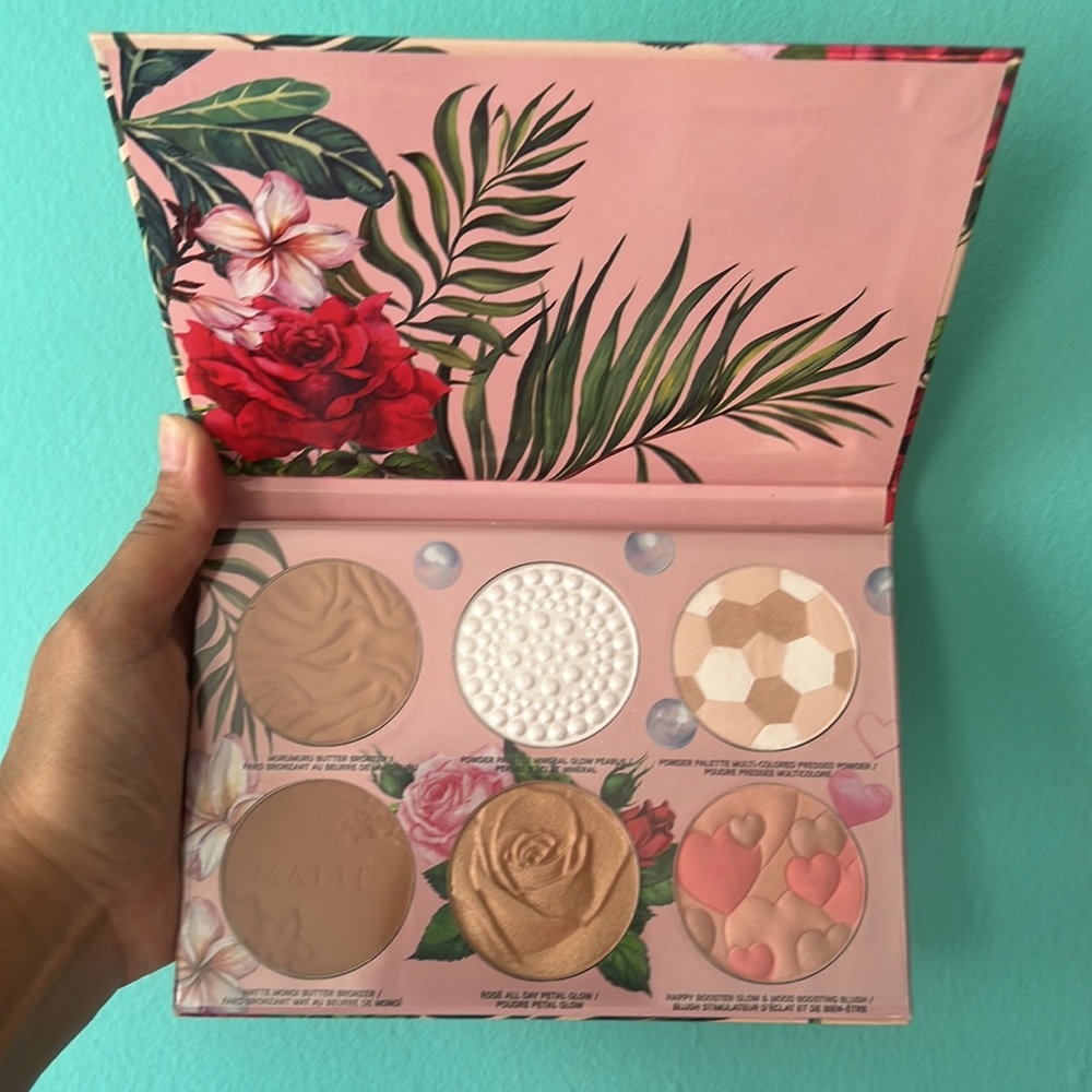 All star face pallets new never used for cheeks and face.
